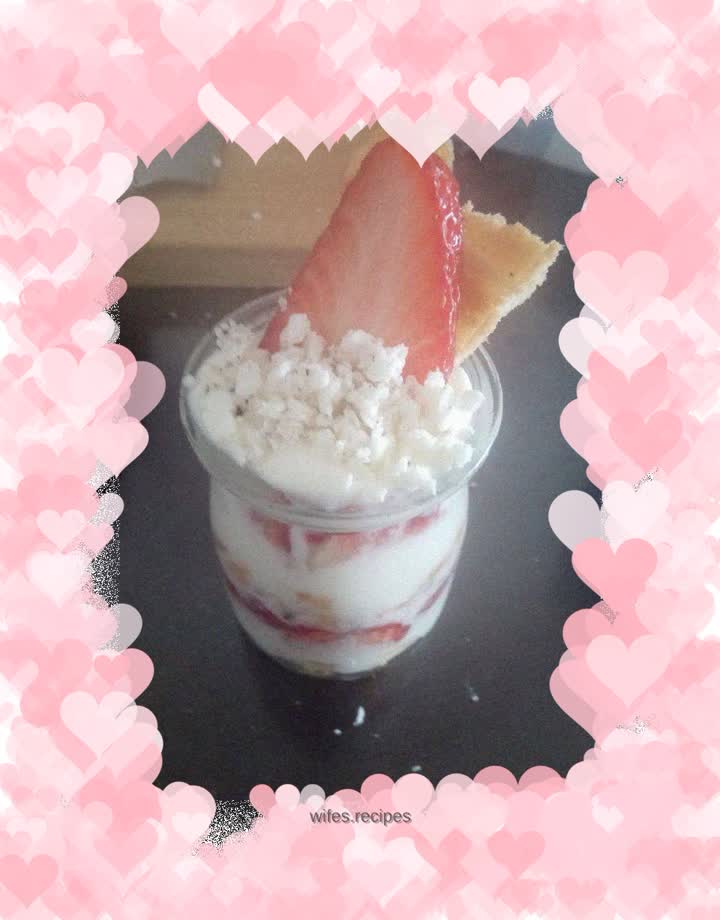 Yogurt Strawberry Cup