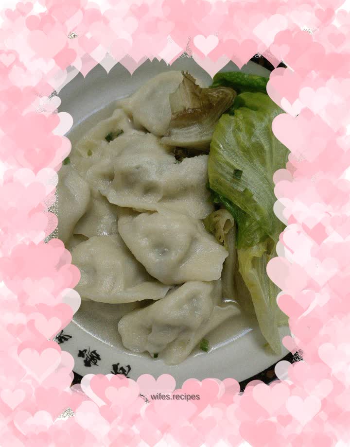 Boiled Dumplings with Lettuce