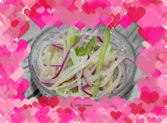 Onions mixed with shredded potatoes
