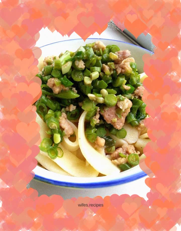 Cornmeal hand-rolled noodles