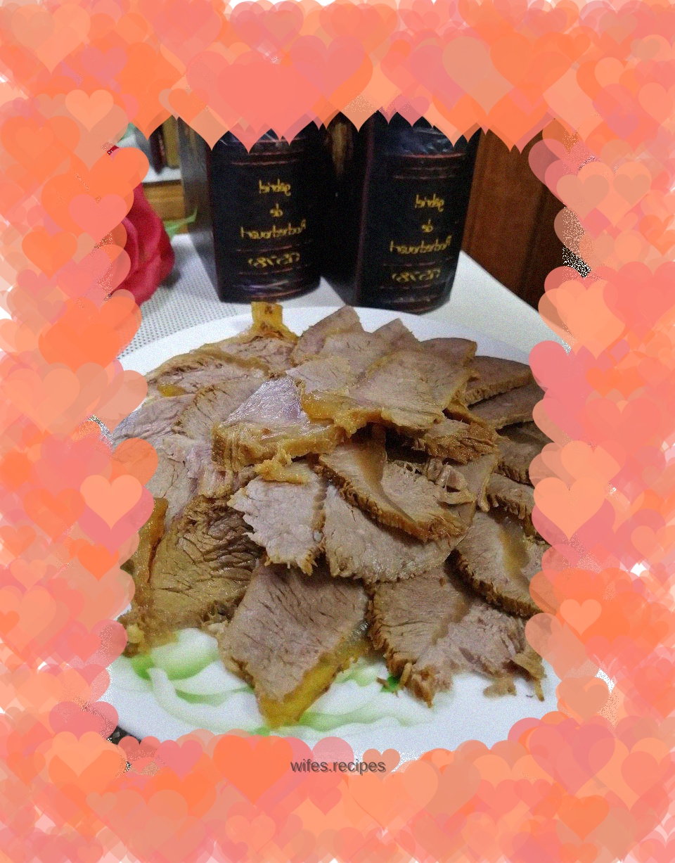 Beef with homemade sauce