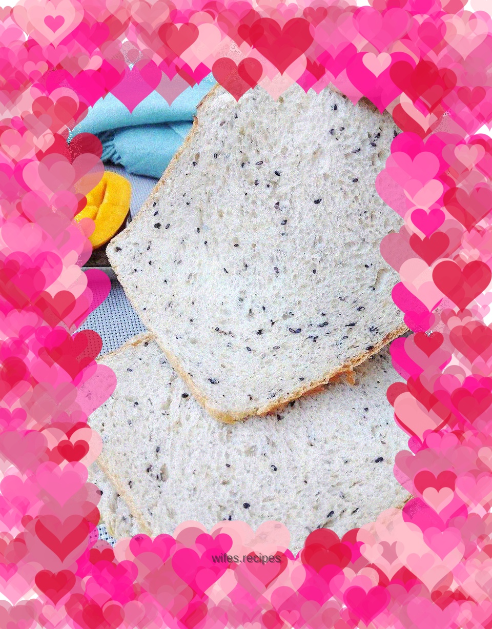 Black sesame oatmeal toast