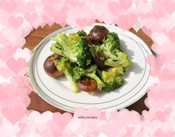 Stir-fried broccoli with mushrooms