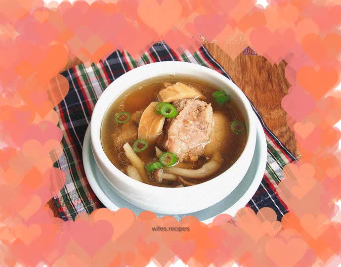 Dried cuttlefish and pork ribs soup