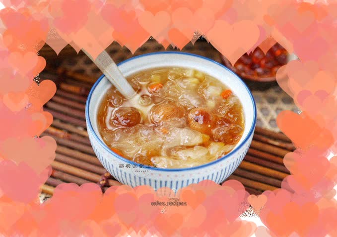 Mango, Peach Gum and Tremella Soup