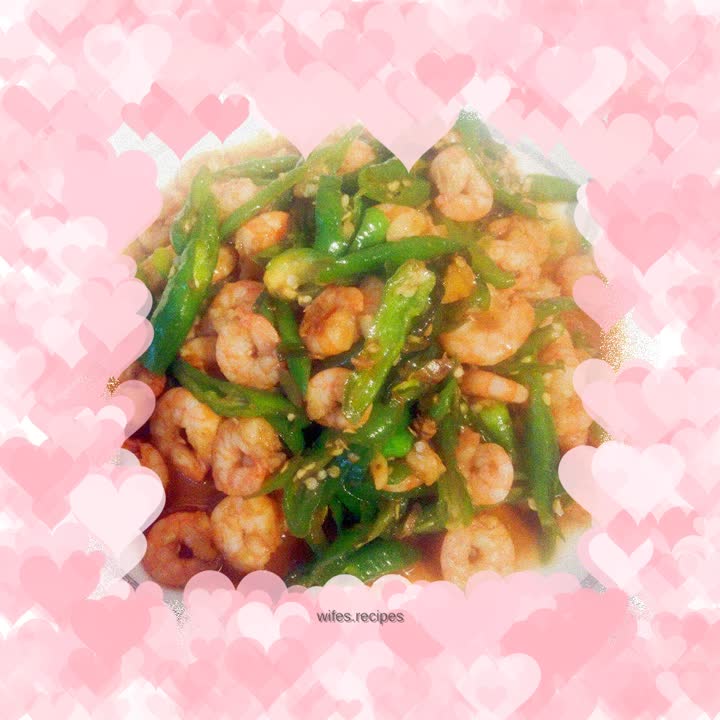 Fried shrimps with green pepper