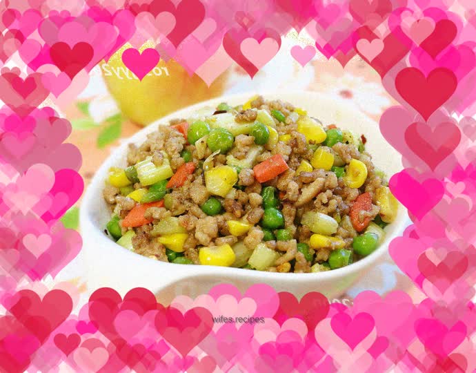 Minced meat and vegetable cubes