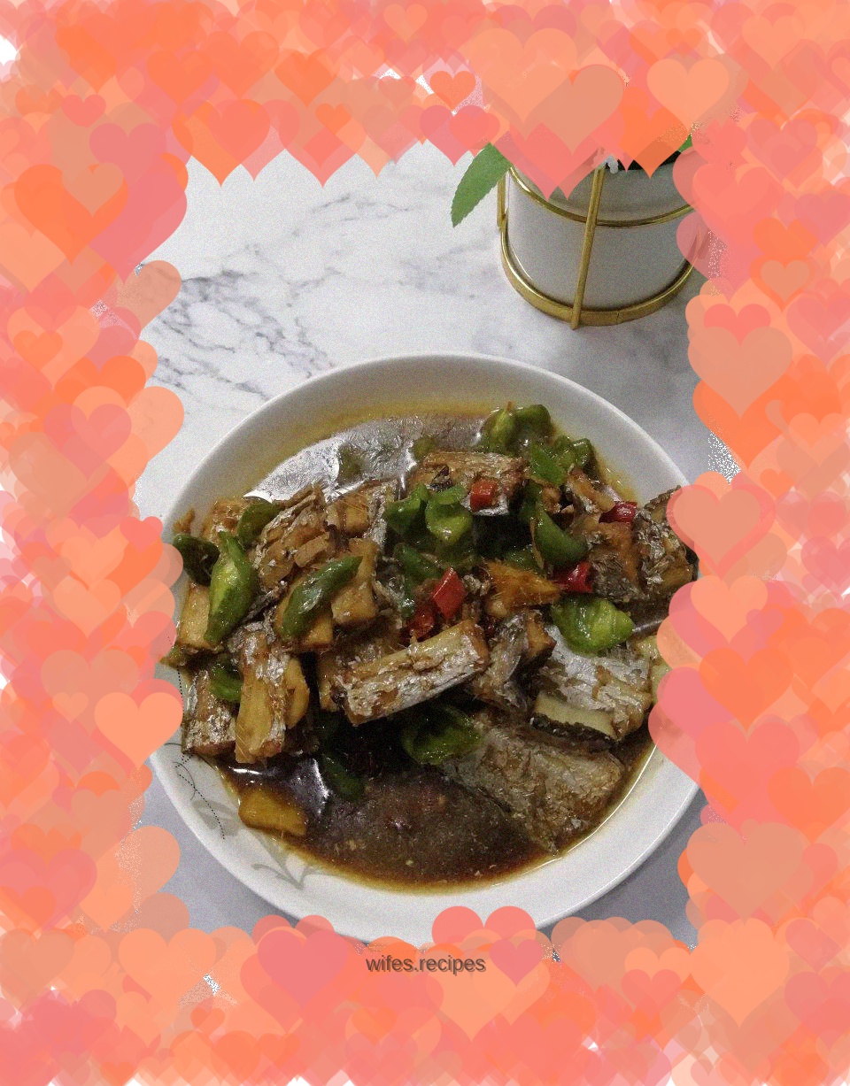 Braised hairtail fish