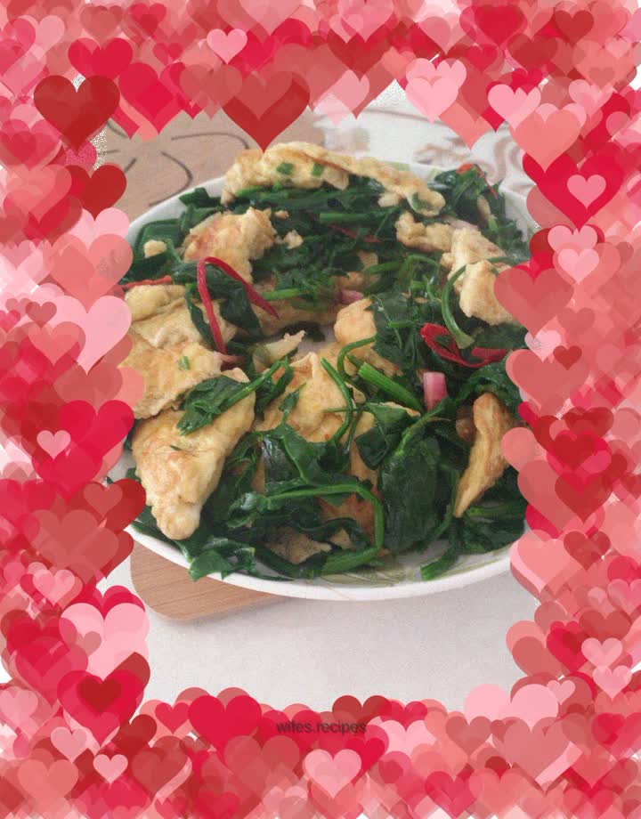 Scrambled eggs with spinach