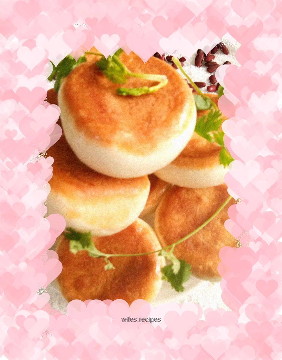 Pan-fried melon buns