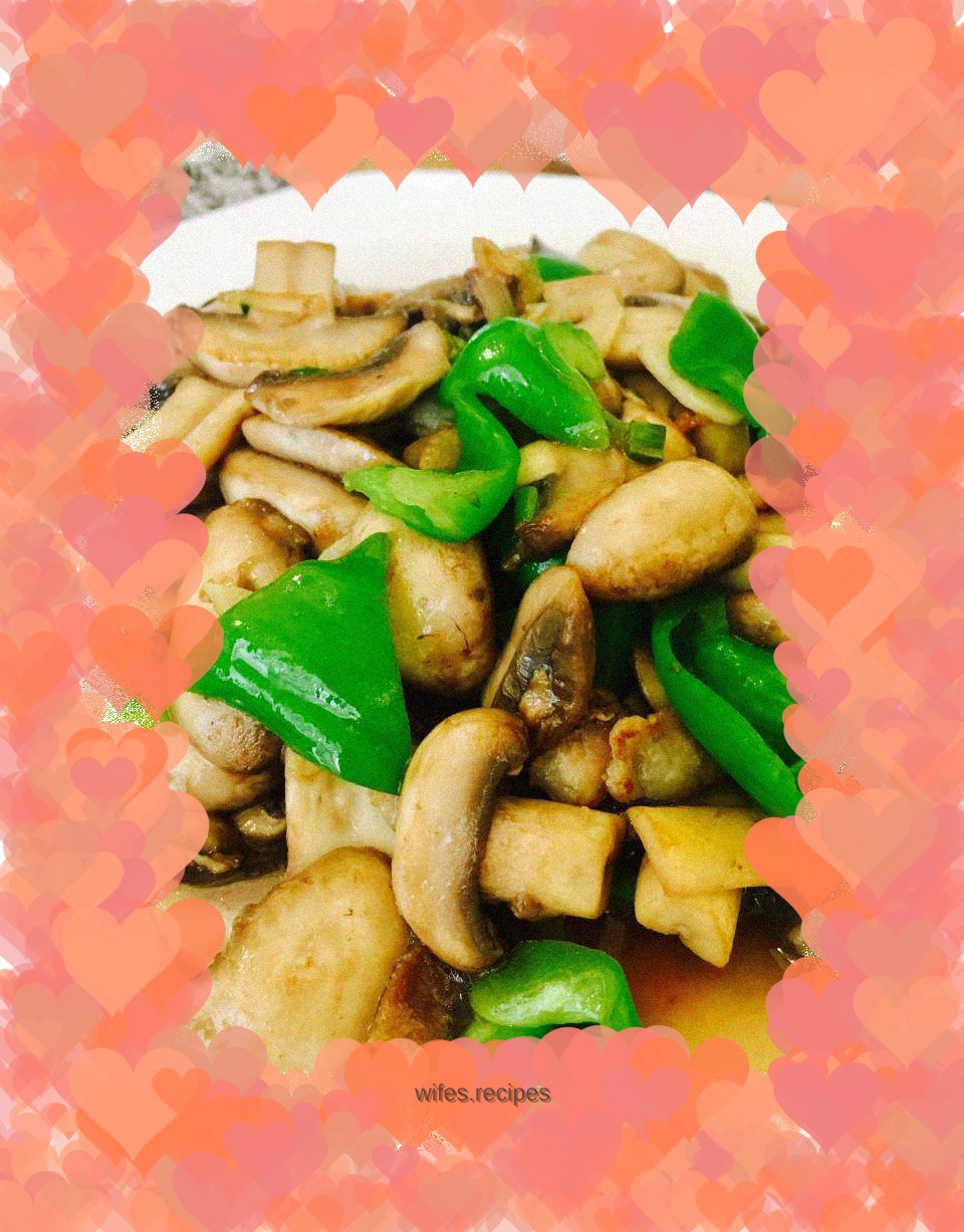 Stir-fried pork slices with Agaricus bisporus