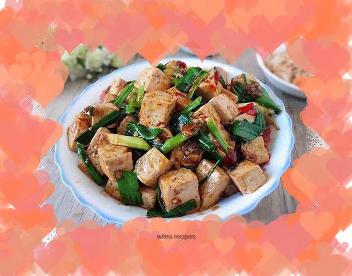 Stir-fried tofu with green garlic