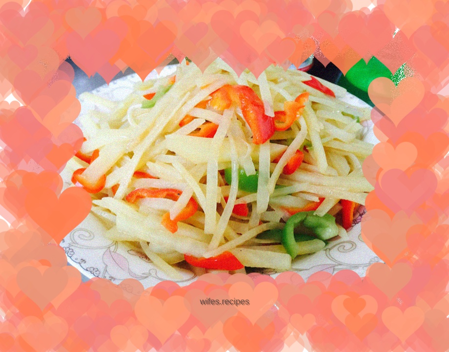 Shredded Potatoes with Spicy Peppers