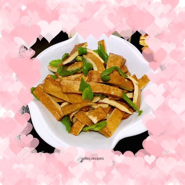 Stir-fried dried green pepper