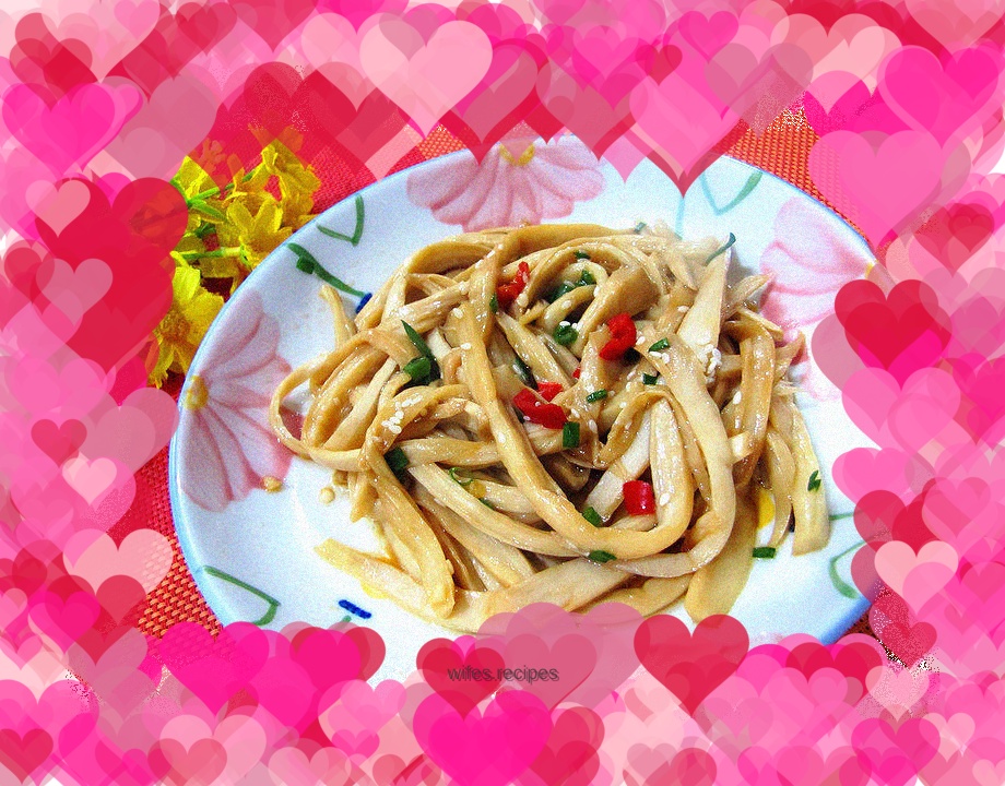 Shredded king oyster mushrooms