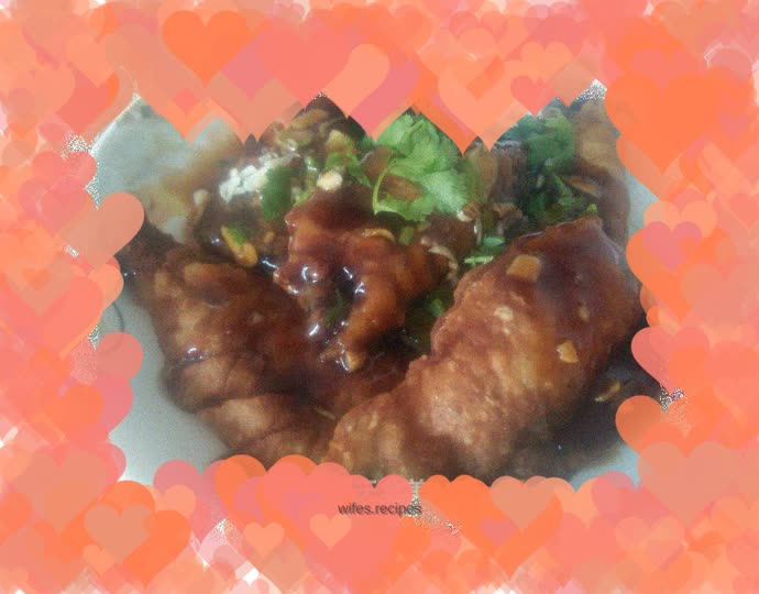 Sweet and sour crispy crucian carp