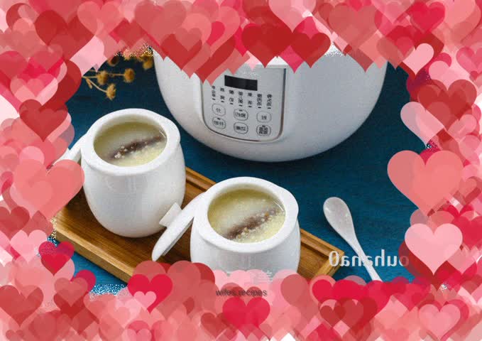 Sea cucumber and millet porridge