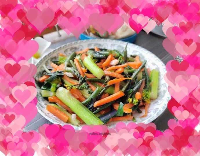 Stir-fried carrots with greens