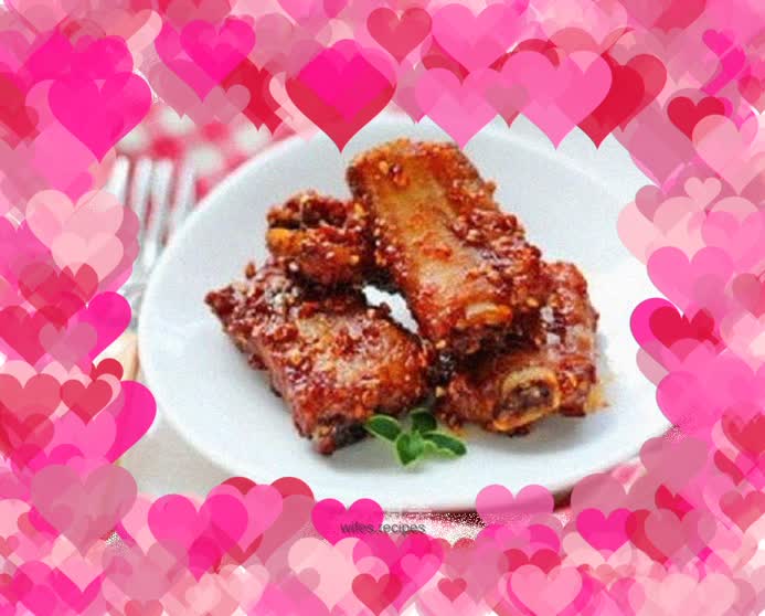 Raw Lamb Chops with Garlic Herbs