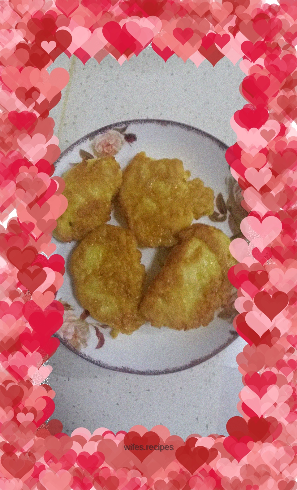 Golden steamed bun slices