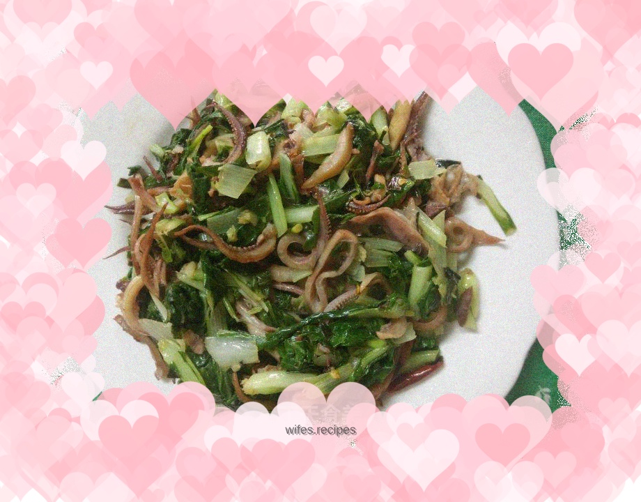 Stir-fried baby squid with green vegetables