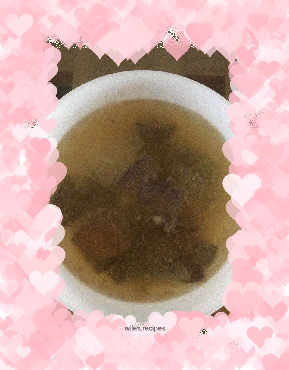 Pork liver and winter melon soup