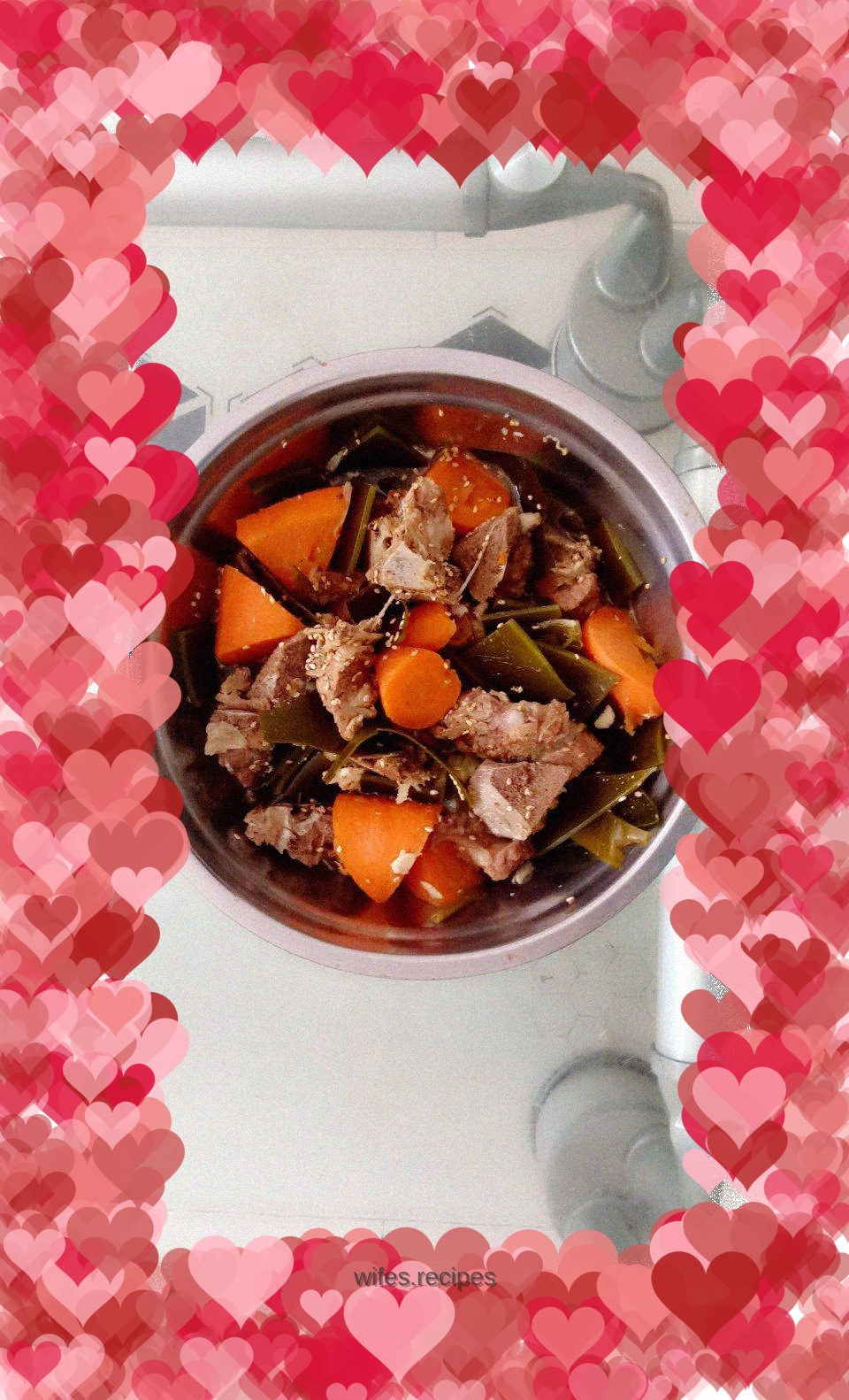 Carrot and seaweed bone soup