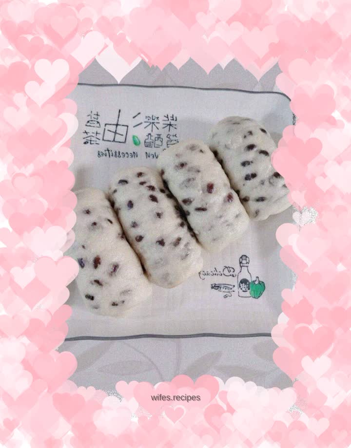 Red bean roll