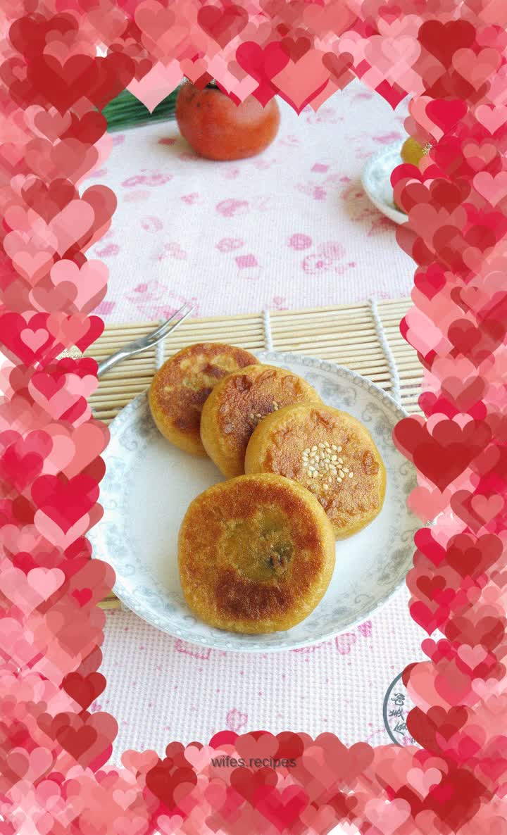 Sweet and soft glutinous persimmon cake