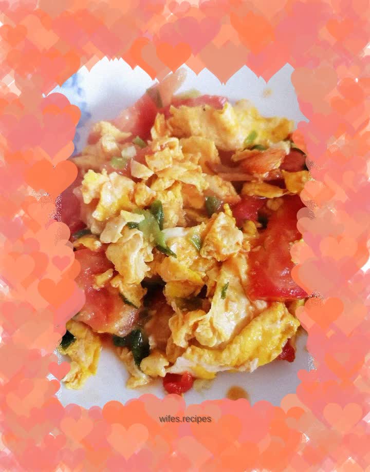Scrambled eggs with tomatoes