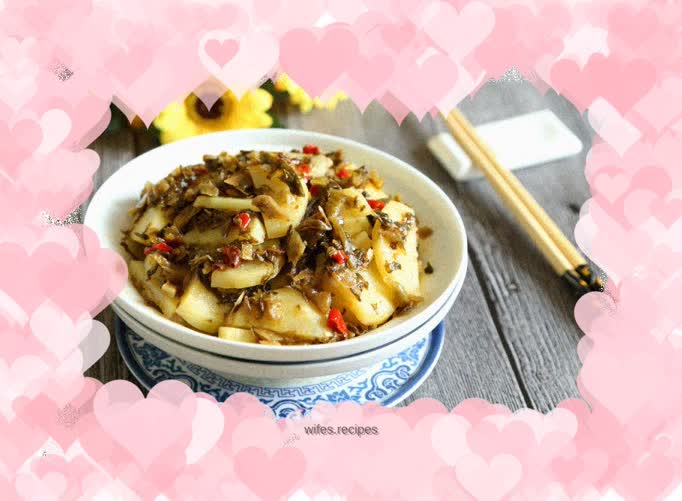 Sauerkraut and potato chips