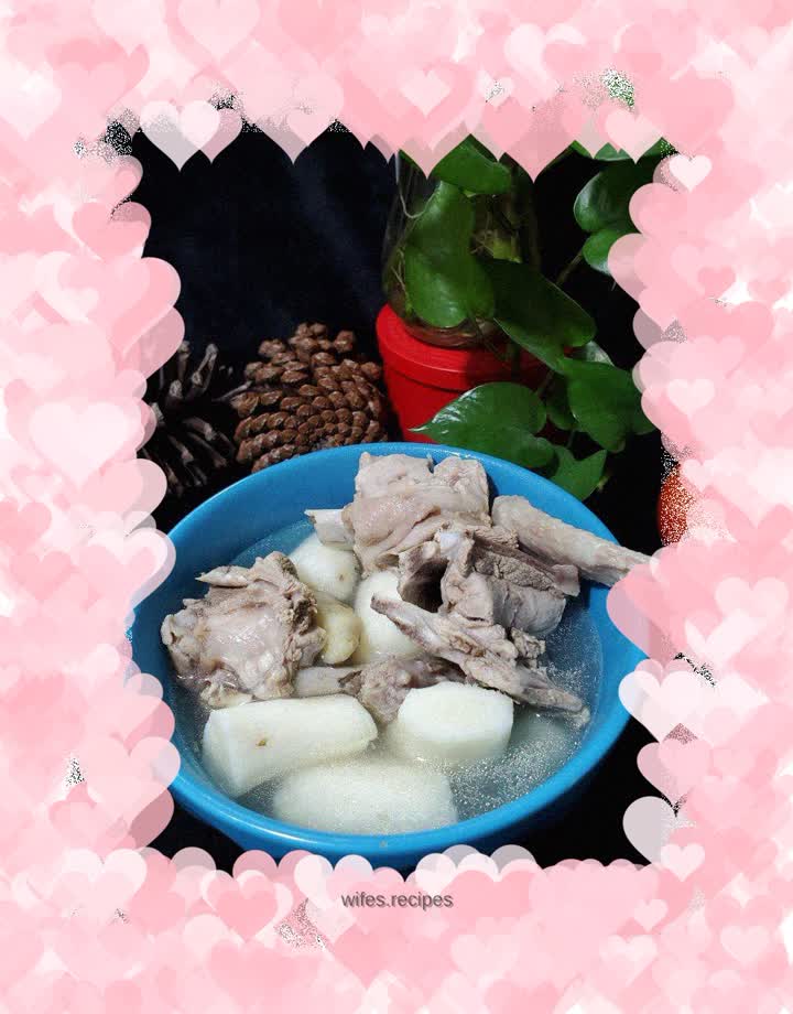 Laoya makes yam soup