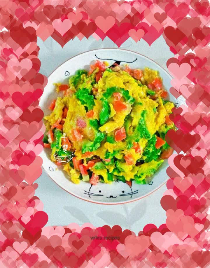 Fried egg with bitter melon and bell pepper