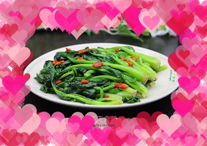 Post-holiday weight loss and detoxification, stir-fried spinach with wolfberry
