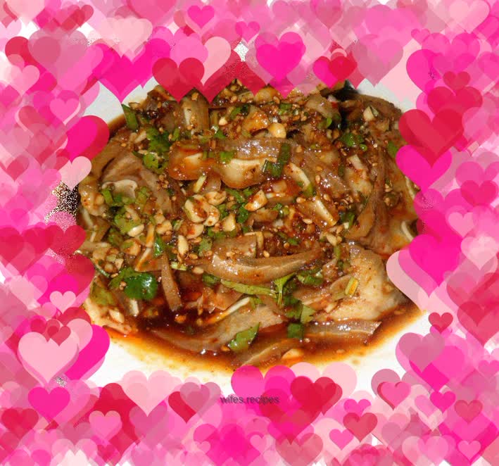 Spicy and sour pork ears with red oil