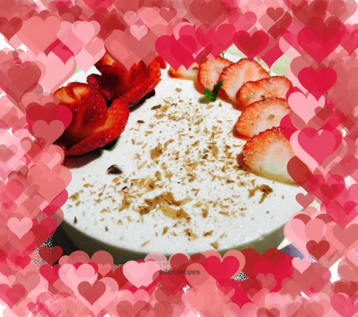 Strawberry mousse cake