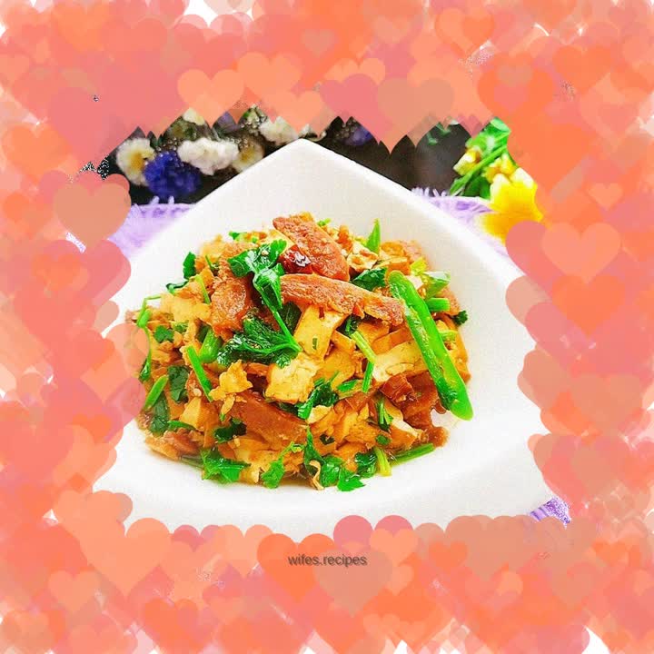Stir-fried dried beans with sausage