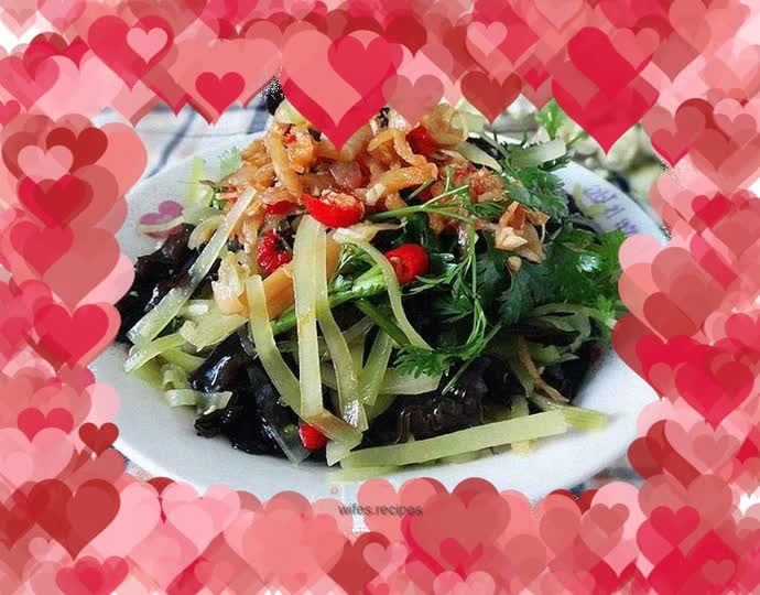 Pickled ginger mixed with green bamboo shoots