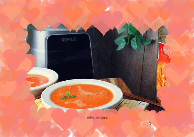 Tomato, potato and carrot soup