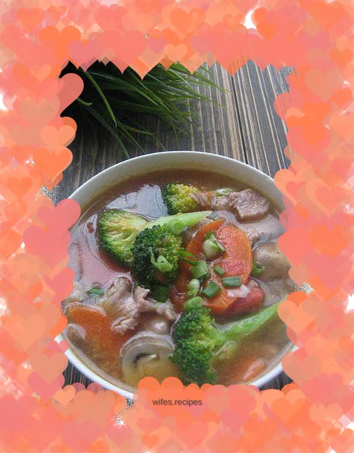 Straw mushroom and three delicacies soup