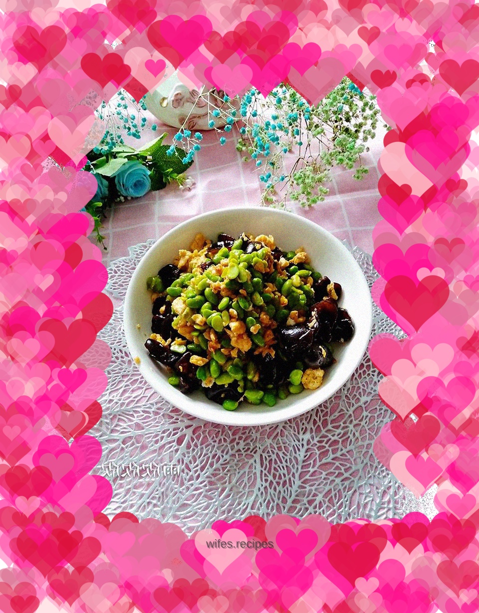 Stir-fried tender soybeans