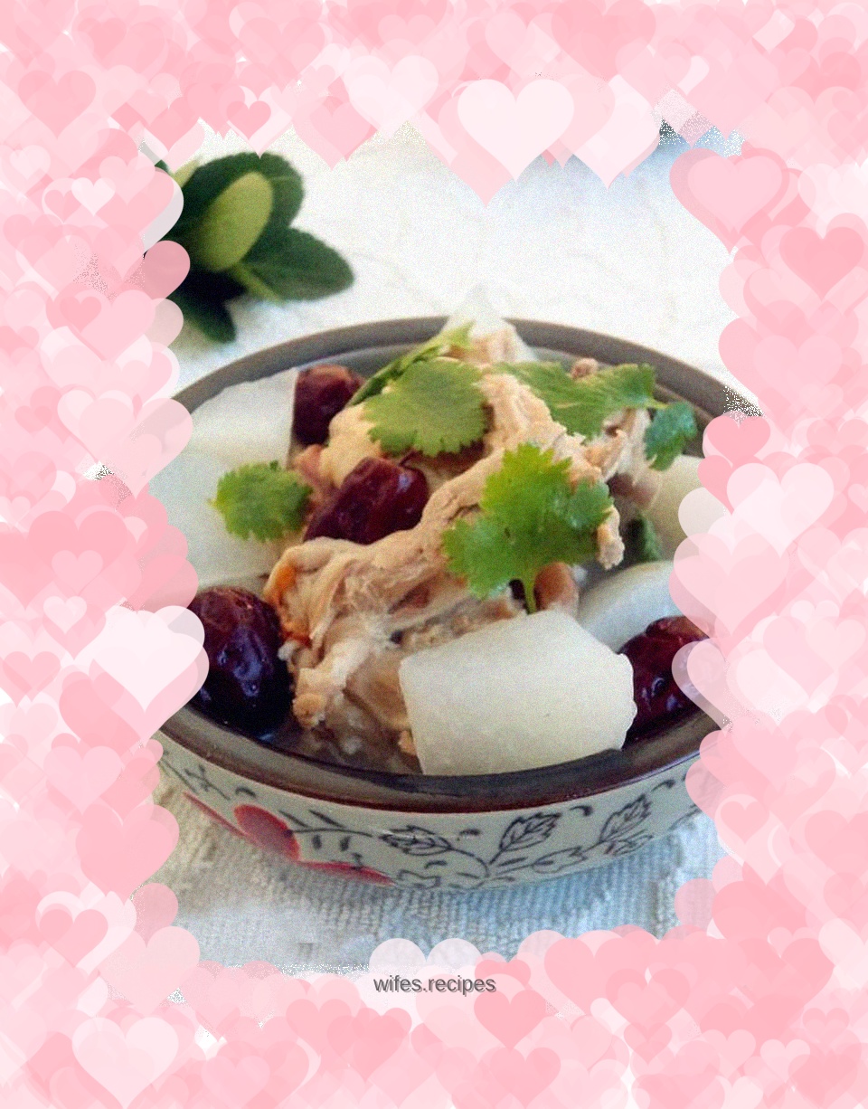 White radish, red dates and duck bone soup