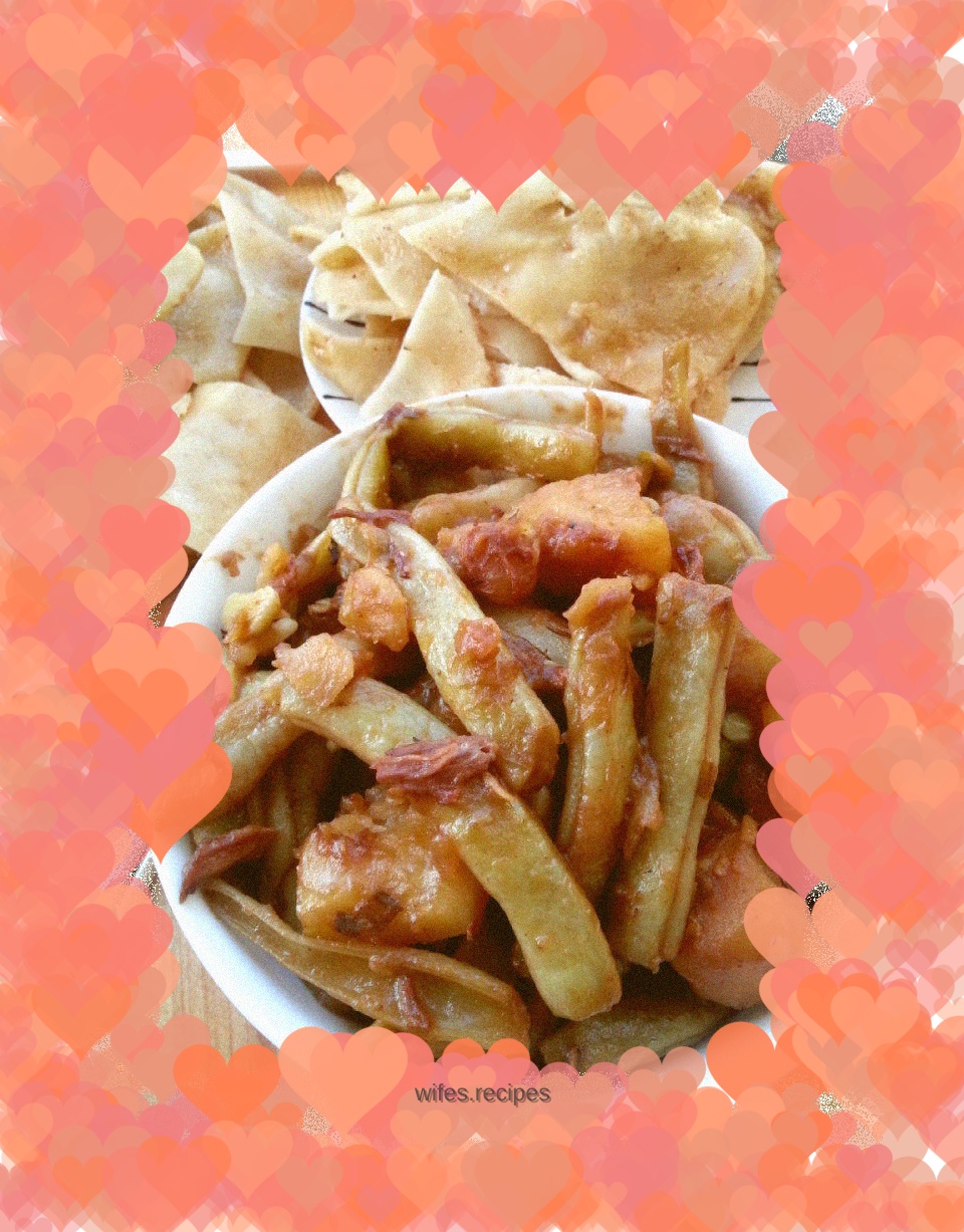 Home-cooked potato and beans pancake