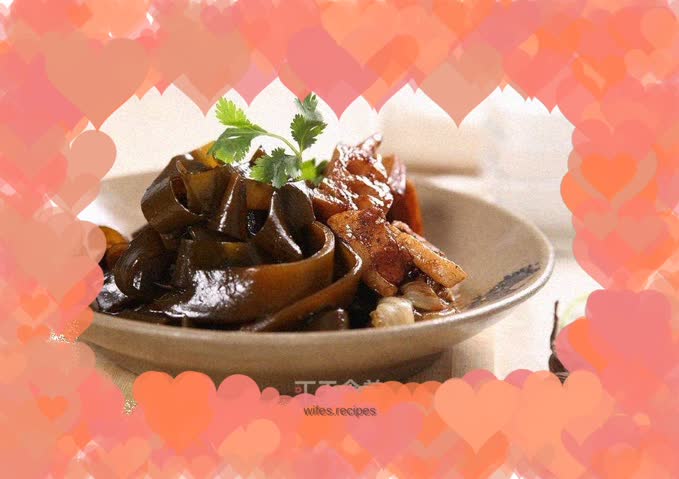 Braised pork with kelp