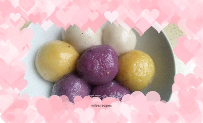 Colorful glutinous rice balls