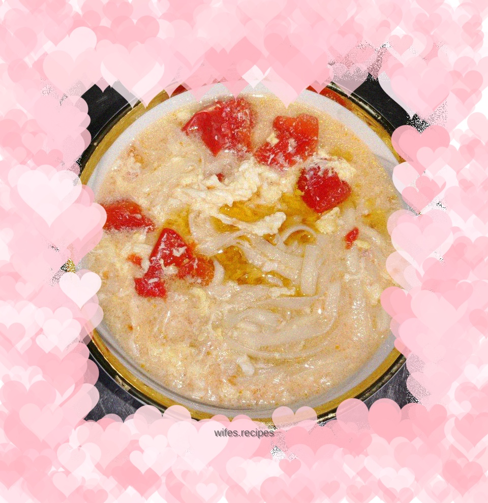 Tomato and egg noodles