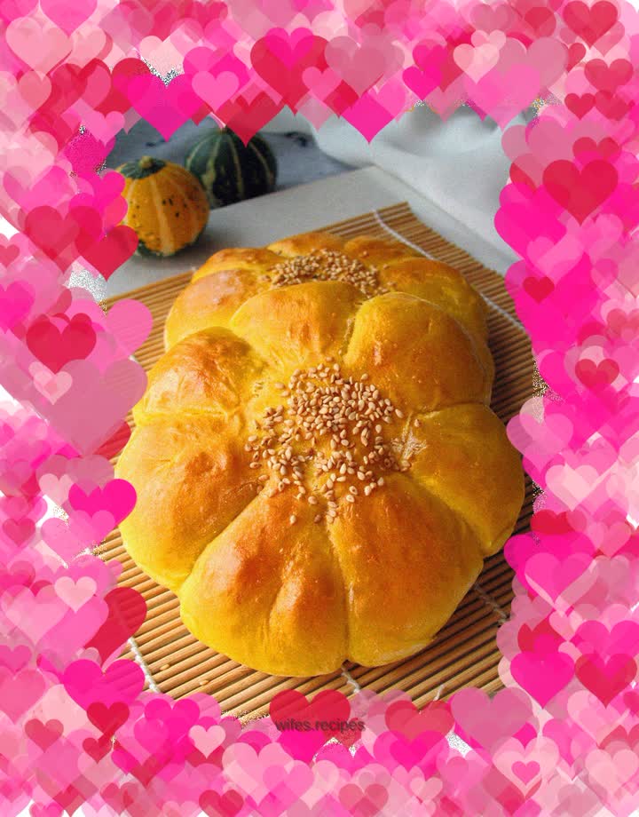 [Pumpkin Flower Bread]