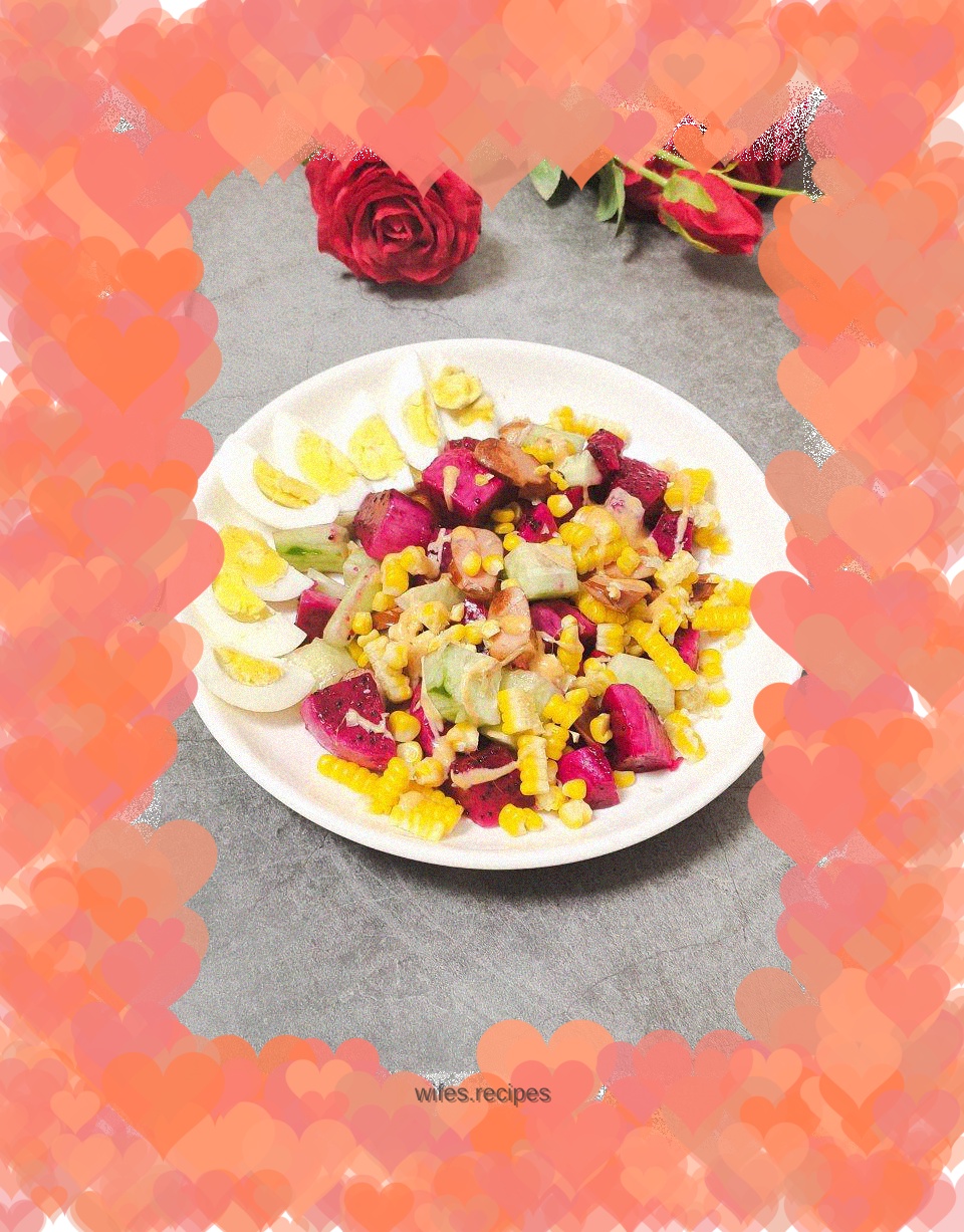 Corn, egg, ham and fruit salad