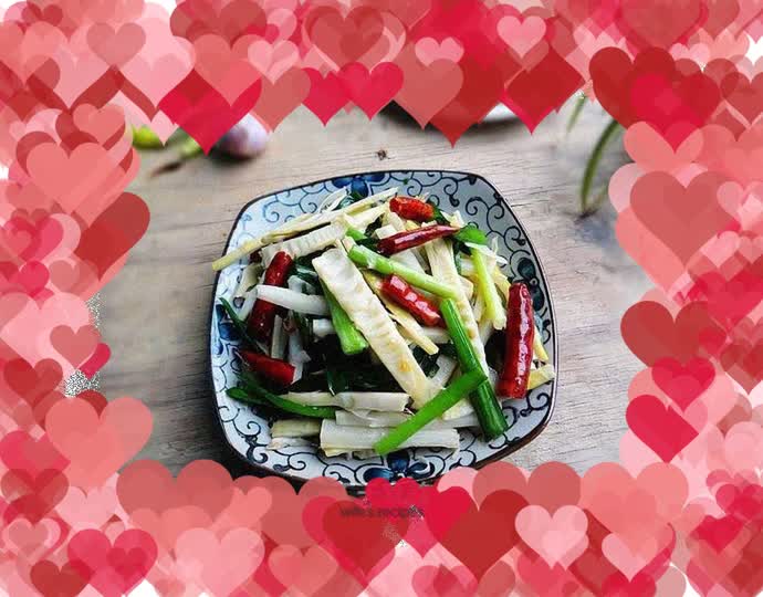 Stir-fried wild bamboo shoots with leeks