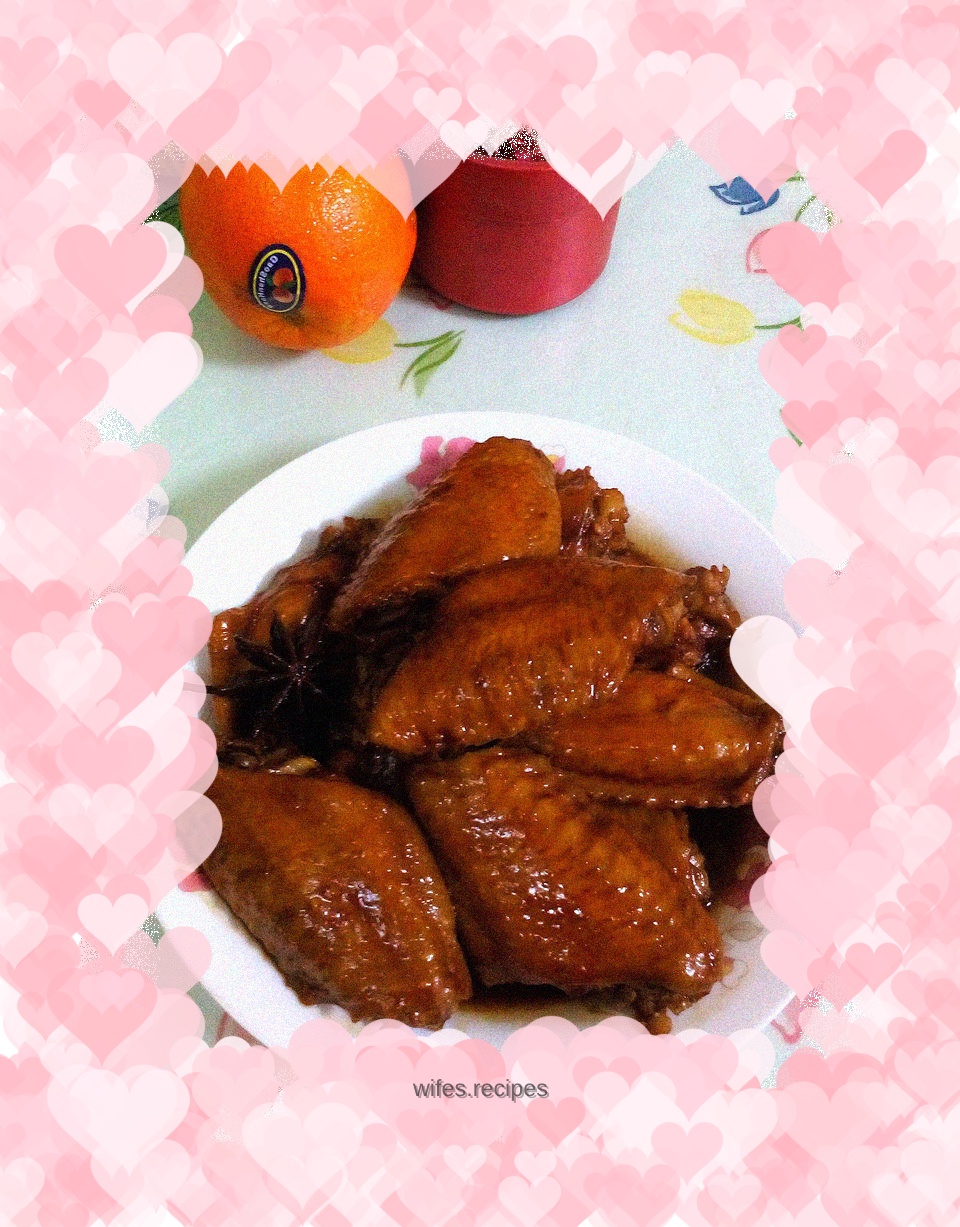 Braised chicken wings